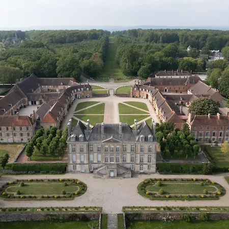 Отель Cite Pontavice Du Haras National Du Pin *